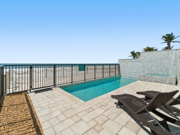 Beachfront Home in Fort Myers with Panoramic Gulf Views